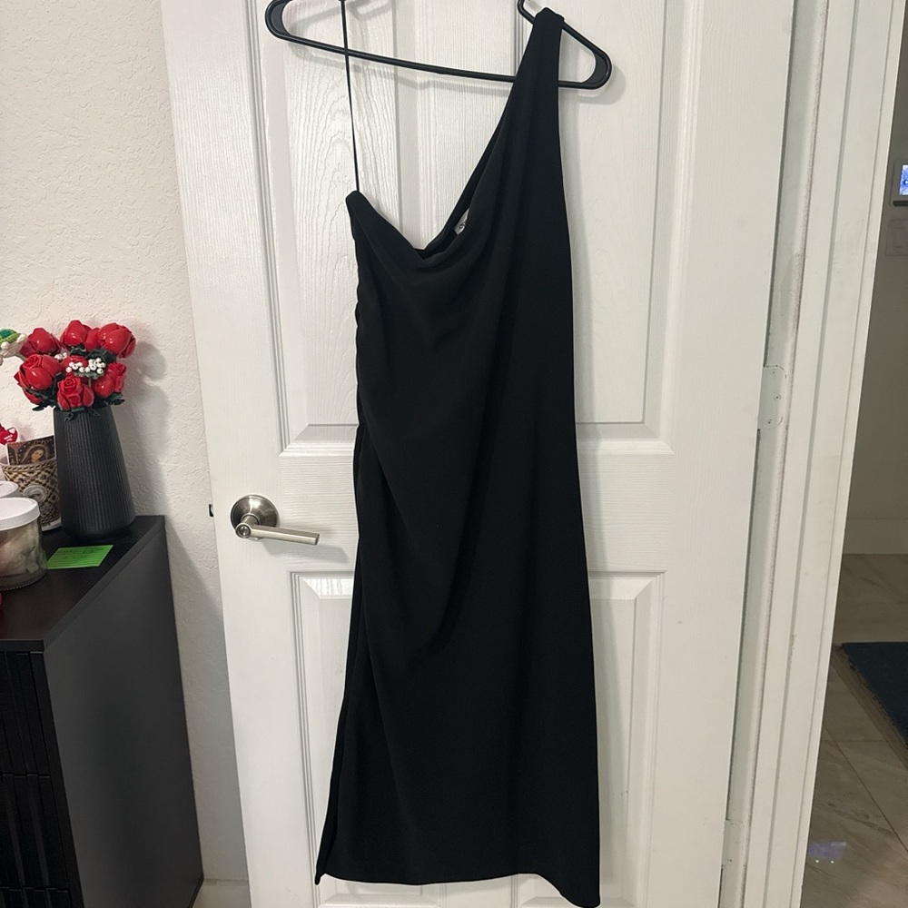 Black One-Shoulder Women’s Dress